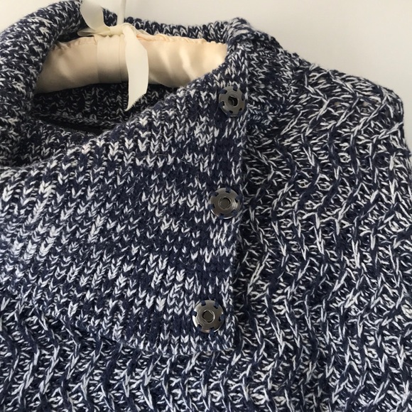 Banana Republic turtleneck sweater - Picture 4 of 5